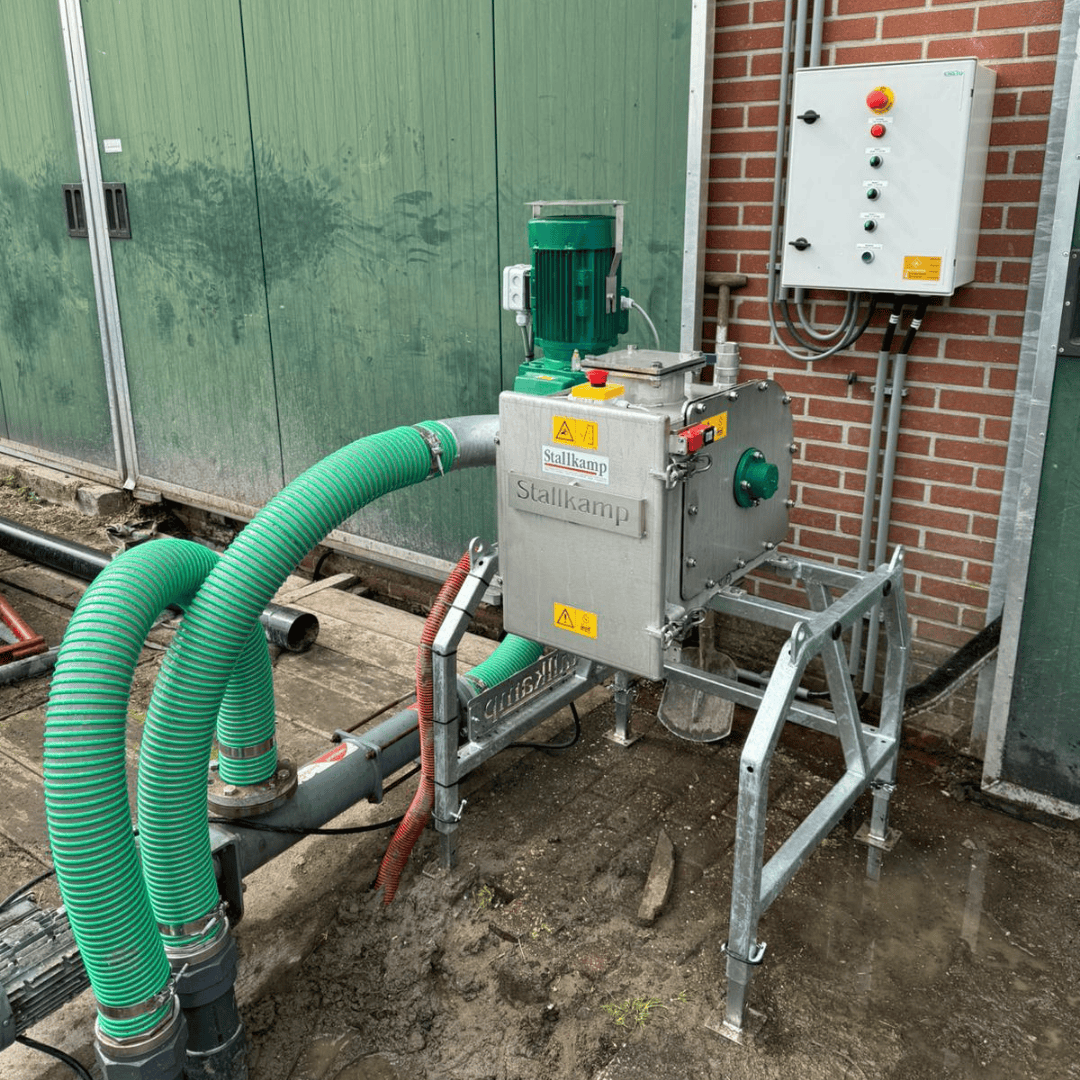 Stallkamp SF | snijkast | complete installatie met pomp, slang- & leidingwerk en besturingskast