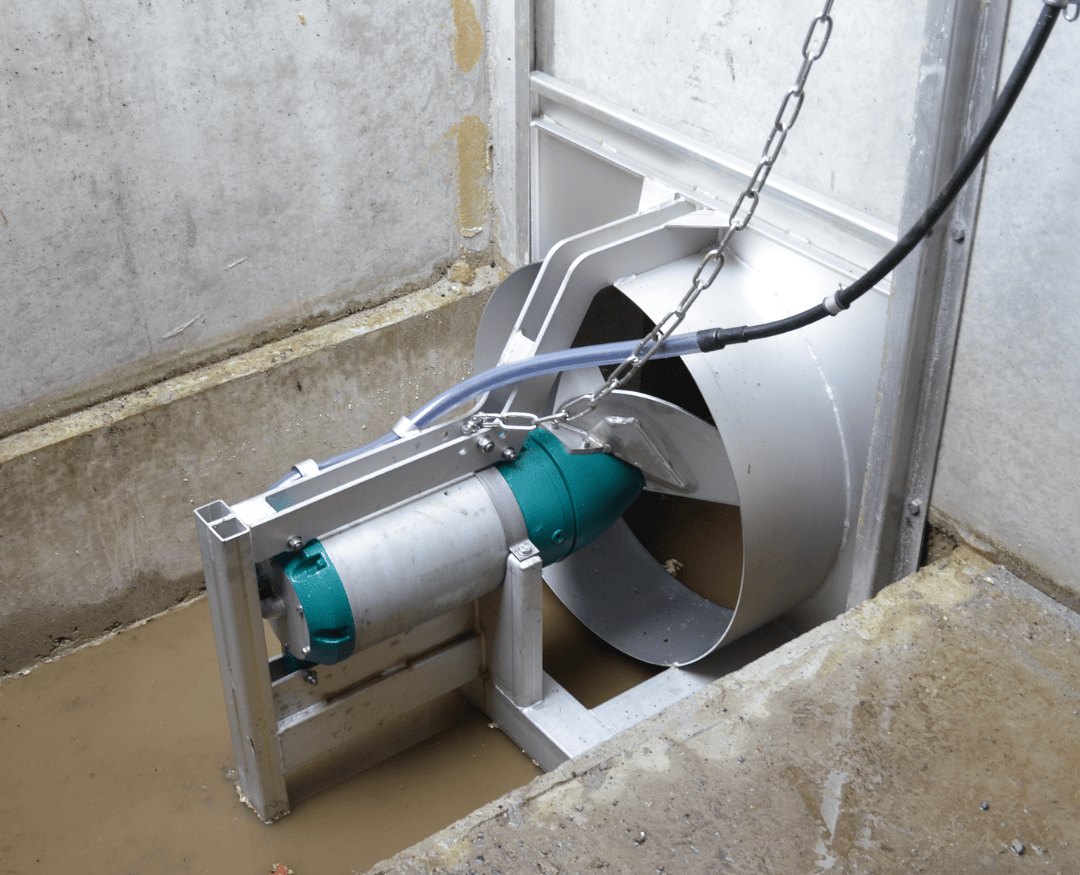 Stallkamp TMR3DZ | elektrische mestmixer met drie roervleugels en vierkant frame | installatie in mestkelder