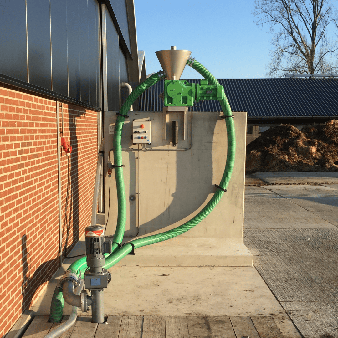 KD-S135M | Keydollar mestscheider | complete installatie met keerwand, pomp en slang- en leidingwerk